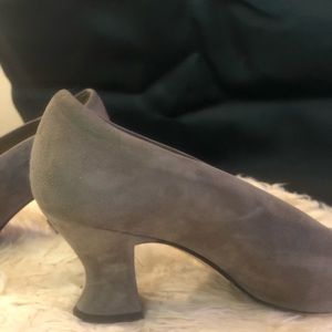 Via Spiga taupe suede pumps